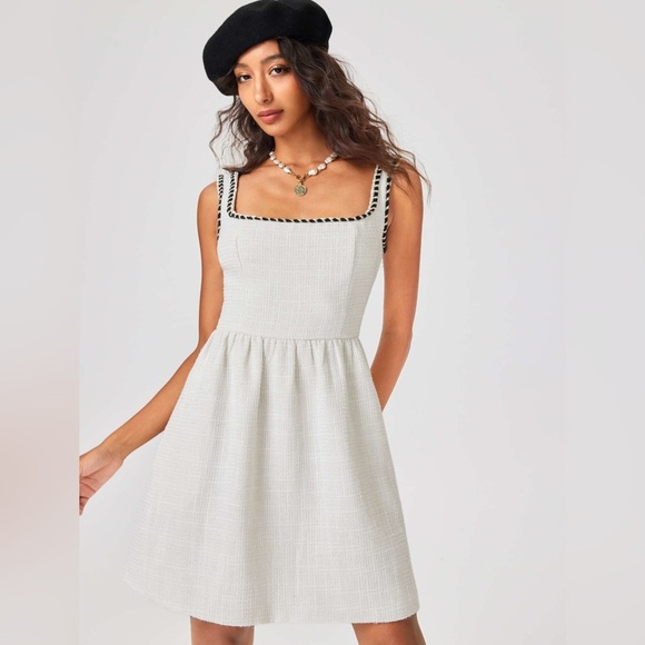 NWT CIDER TWEED U-NECKLINE SOLID MINI DRESS White Sleeveless Square Neck size XS - Picture 1 of 12